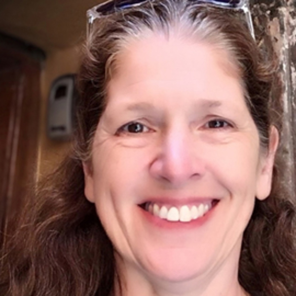 Portrait of Lisa Foster, LCPC
